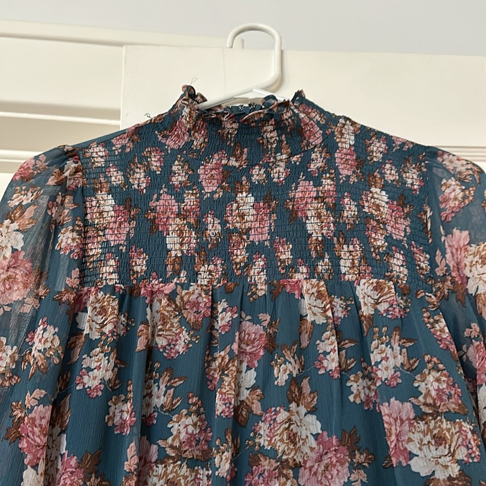 Spring dress! - Picture 3 of 5